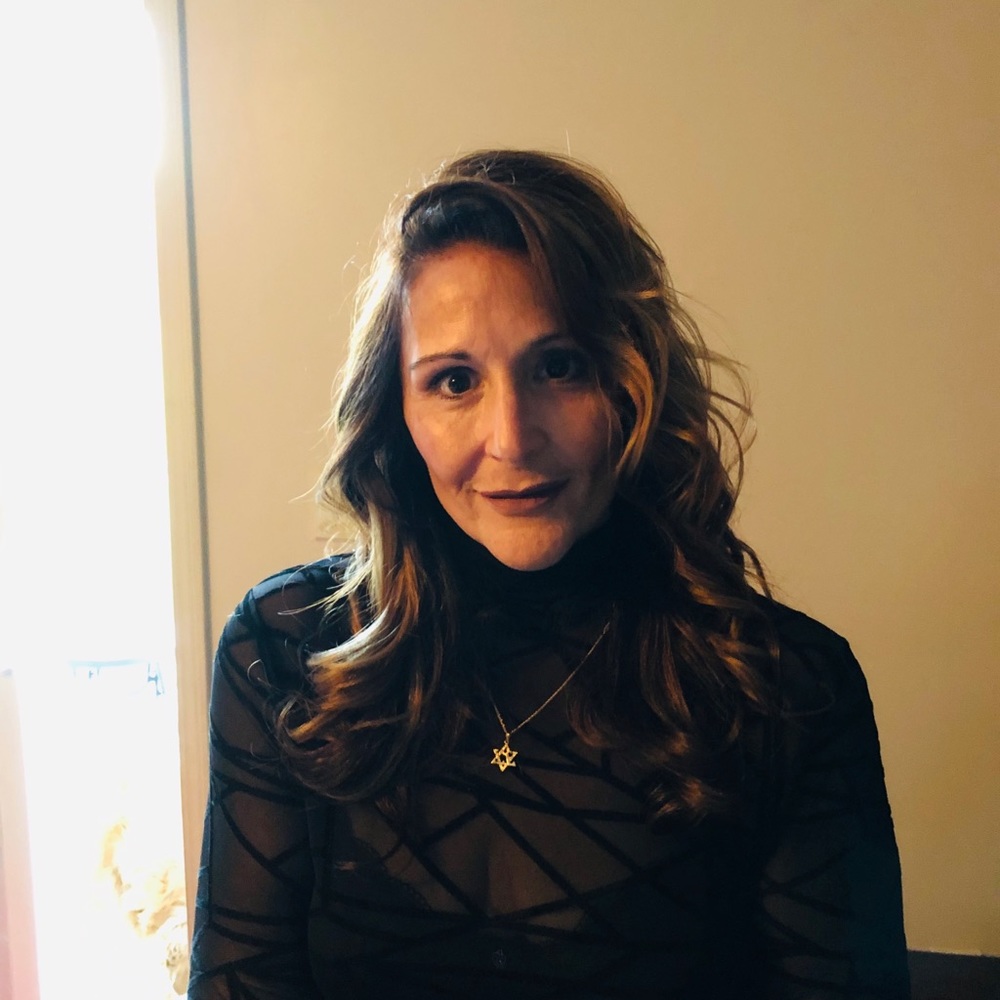 Meet your Posher, Johna.